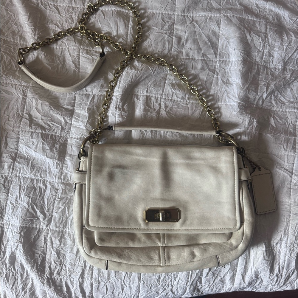 Vintage Coach White Leather Shoulder and Crossbody Bag - Picture 4 of 6